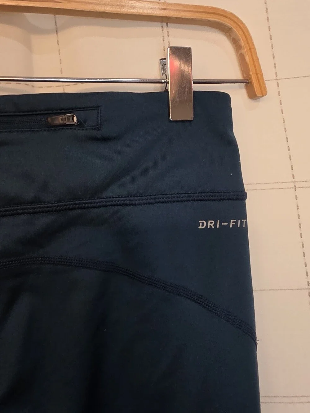 Nike DRI-FIT Capri Active Legging